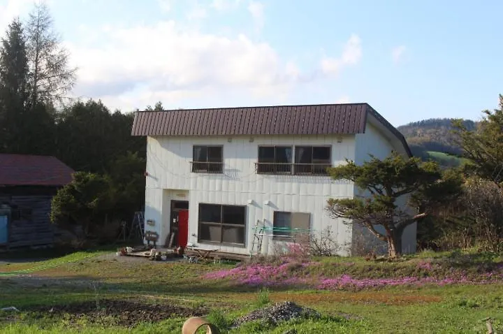 Nakafurano 宿　大都会 יפן